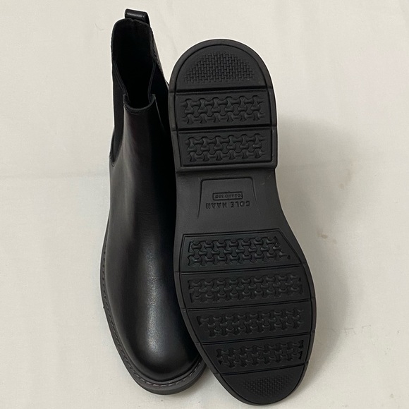 Cole Hann Faux Leather Chelsea Boots Size 8. - Picture 6 of 10